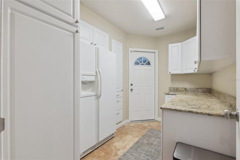Villa ou maison à vendre à Apopka, Floride: 3 chambres, 284.84 m2 № 2396648 - photo 12