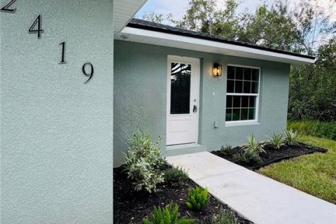 House in Lakeland, Florida 3 bedrooms, 122.82 sq.m. № 1906515 - photo 2