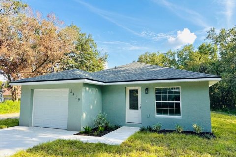 House in Lakeland, Florida 3 bedrooms, 122.82 sq.m. № 1906515 - photo 4