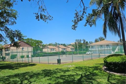 Townhouse in Clearwater, Florida 2 bedrooms, 83.43 sq.m. № 1751331 - photo 27