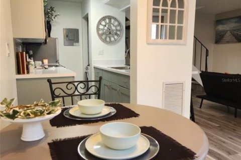 Townhouse in Clearwater, Florida 2 bedrooms, 83.43 sq.m. № 1751331 - photo 9