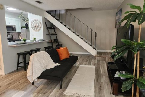 Townhouse in Clearwater, Florida 2 bedrooms, 83.43 sq.m. № 1751331 - photo 2