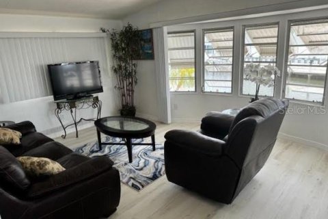Appartement à louer à Bradenton, Floride: 2 chambres, 81.75 m2 № 1163563 - photo 10