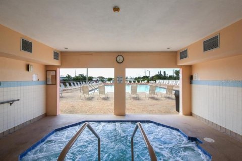 Appartement à louer à Bradenton, Floride: 2 chambres, 81.75 m2 № 1163563 - photo 6
