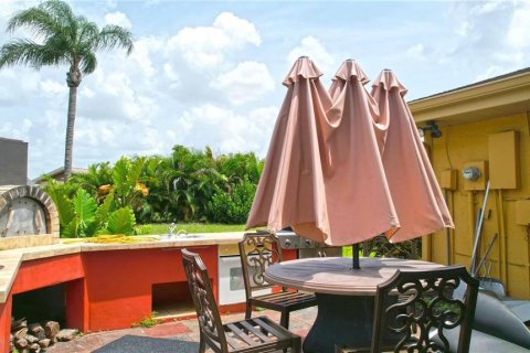 Casa en venta en Sun City Center, Florida, 3 dormitorios, 148.36 m2 № 1879136 - foto 9