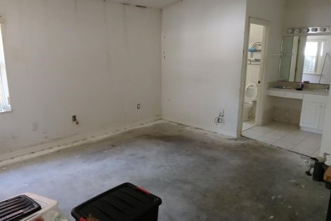 Casa en venta en Palm Coast, Florida, 3 dormitorios, 120.12 m2 № 1904627 - foto 2