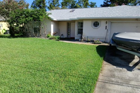 Casa en venta en Palm Coast, Florida, 3 dormitorios, 120.12 m2 № 1904627 - foto 1