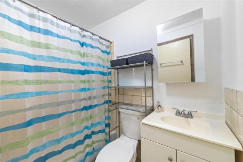 Купить виллу или дом в Майами, Флорида 4 спальни, 117.06м2, № 2049212 - фото 9