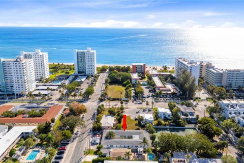 Condo in Pompano Beach, Florida, 1 bedroom  № 1936792 - photo 1