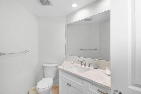 Copropriété à vendre à Hutchinson Island South, Floride: 2 chambres, 106.65 m2 № 2173883 - photo 30