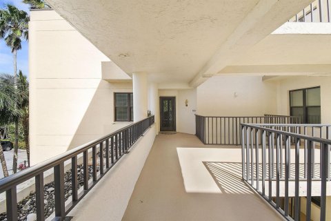 Copropriété à vendre à Hutchinson Island South, Floride: 2 chambres, 106.65 m2 № 2173883 - photo 5