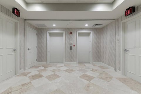 Condo in Saint Petersburg, Florida, 3 bedrooms  № 2368721 - photo 3