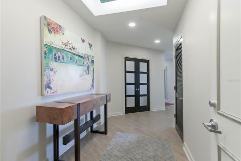 Condo in Saint Petersburg, Florida, 3 bedrooms  № 2368721 - photo 4