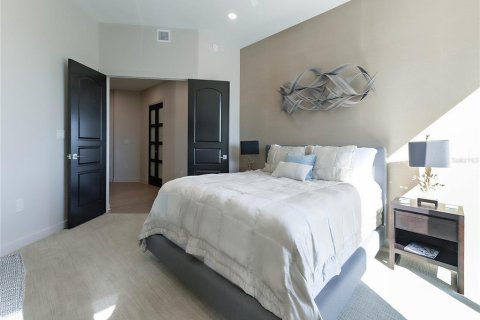 Condo in Saint Petersburg, Florida, 3 bedrooms  № 2368721 - photo 27