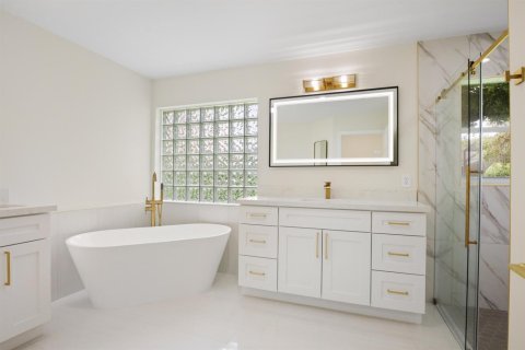 House in Boynton Beach, Florida 3 bedrooms, 227.24 sq.m. № 2275302 - photo 22