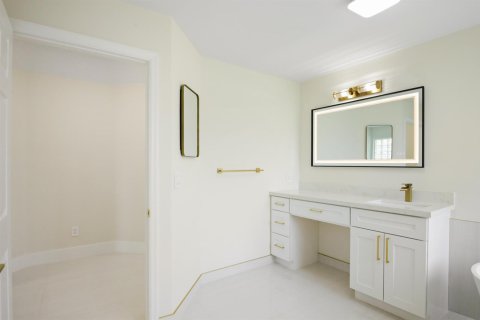 House in Boynton Beach, Florida 3 bedrooms, 227.24 sq.m. № 2275302 - photo 25