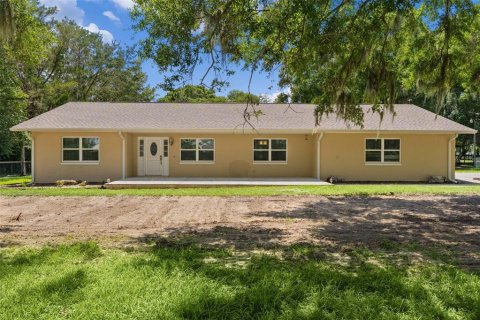 House in Ocala, Florida 4 bedrooms, 205.96 sq.m. № 2231566 - photo 2