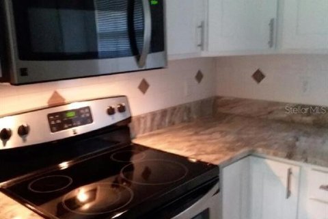 House in New Smyrna Beach, Florida 3 bedrooms, 123.19 sq.m. № 2099368 - photo 26