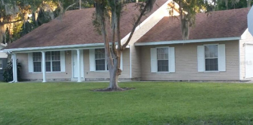House in New Smyrna Beach, Florida 3 bedrooms, 123.19 sq.m. № 2099368