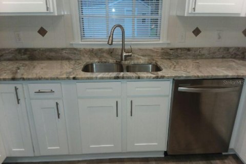 House in New Smyrna Beach, Florida 3 bedrooms, 123.19 sq.m. № 2099368 - photo 18