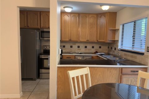 Condominio en venta en Gainesville, Florida, 2 dormitorios, 87.14 m2 № 2095522 - foto 15