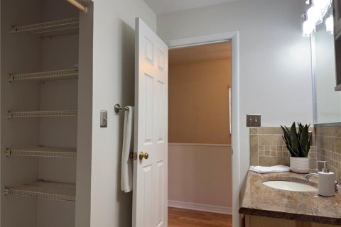 Condominio en venta en Gainesville, Florida, 2 dormitorios, 87.14 m2 № 2095522 - foto 29
