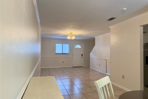 Condominio en venta en Gainesville, Florida, 2 dormitorios, 87.14 m2 № 2095522 - foto 13