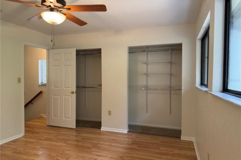Condominio en venta en Gainesville, Florida, 2 dormitorios, 87.14 m2 № 2095522 - foto 25