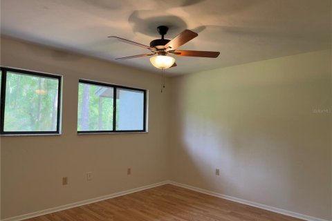 Condominio en venta en Gainesville, Florida, 2 dormitorios, 87.14 m2 № 2095522 - foto 23