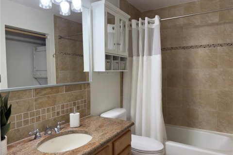 Condominio en venta en Gainesville, Florida, 2 dormitorios, 87.14 m2 № 2095522 - foto 28