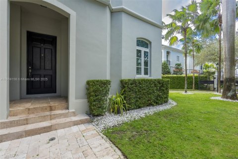 Adosado en venta en Pinecrest, Florida, 4 dormitorios, 297.47 m2 № 2034793 - foto 5