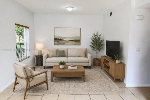 Touwnhouse à louer à Pembroke Pines, Floride: 3 chambres, 129.69 m2 № 2326832 - photo 3