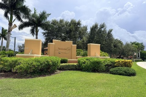 Touwnhouse à louer à Pembroke Pines, Floride: 3 chambres, 129.69 m2 № 2326832 - photo 2