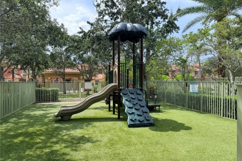 Touwnhouse à louer à Pembroke Pines, Floride: 3 chambres, 129.69 m2 № 2326832 - photo 23