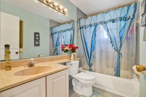 Купить виллу или дом в Майами, Флорида 3 спальни, 190.26м2, № 1946143 - фото 24