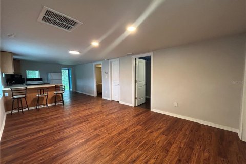 Casa en alquiler en Gainesville, Florida, 3 dormitorios, 86.12 m2 № 1910502 - foto 3