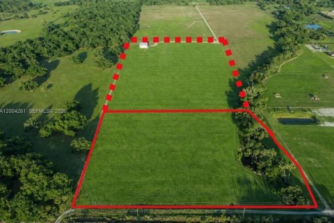 Immobilier commercial à LaBelle, Floride № 2068420