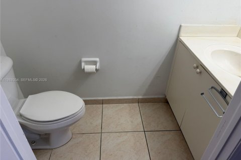 Townhouse in Homestead, Florida 2 bedrooms, 108.32 sq.m. № 2030999 - photo 5