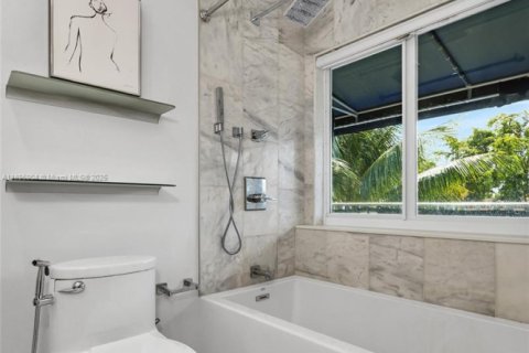 Copropriété à vendre à Hialeah, Floride: 2 chambres, 94.76 m2 № 1950368 - photo 22