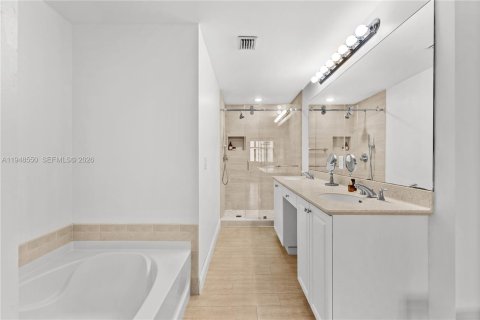 Copropriété à vendre à Aventura, Floride: 2 chambres, 127.28 m2 № 2006136 - photo 5