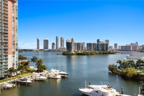 Copropriété à vendre à Aventura, Floride: 2 chambres, 127.28 m2 № 2006136 - photo 1