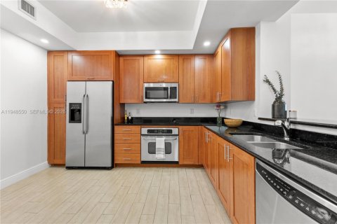 Copropriété à vendre à Aventura, Floride: 2 chambres, 127.28 m2 № 2006136 - photo 3