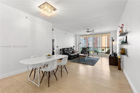 Copropriété à vendre à Aventura, Floride: 2 chambres, 127.28 m2 № 2006136 - photo 10