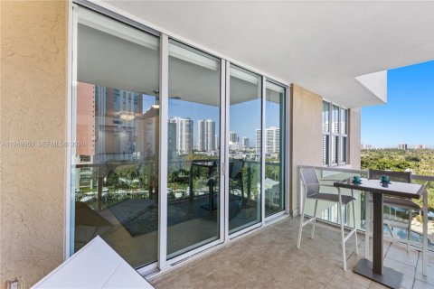 Copropriété à vendre à Aventura, Floride: 2 chambres, 127.28 m2 № 2006136 - photo 19