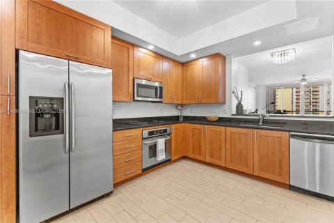 Copropriété à vendre à Aventura, Floride: 2 chambres, 127.28 m2 № 2006136 - photo 6