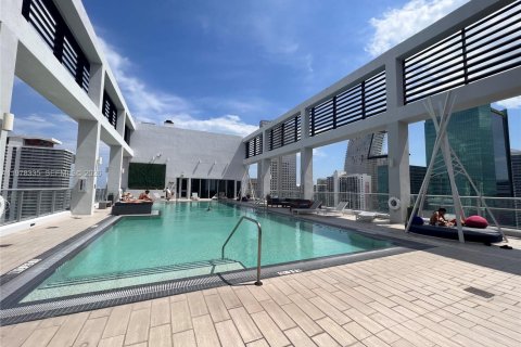 Condo in Miami, Florida, 1 bedroom  № 2042155 - photo 13