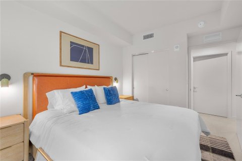 Condo in Miami, Florida, 2 bedrooms № 2174205 - photo 15