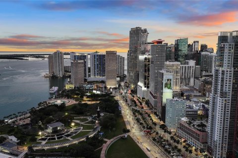 Condo in Miami, Florida, 2 bedrooms № 2174205