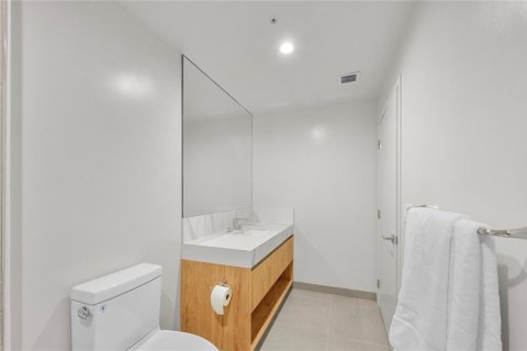 Condo in Miami, Florida, 2 bedrooms № 2174205 - photo 21