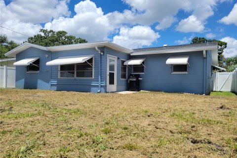 Villa ou maison à louer à Saint Petersburg, Floride: 2 chambres, 113.71 m2 № 1882876 - photo 30